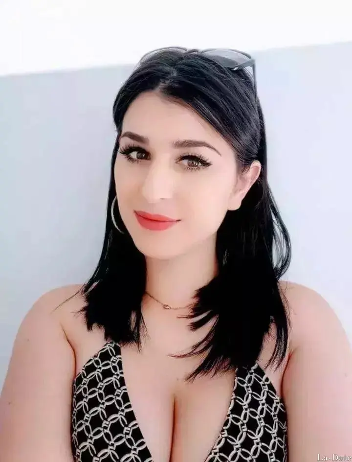 Sara Profile image 2
