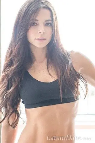 Leyni Profile image 3