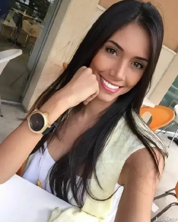 Carolina Profile image 4