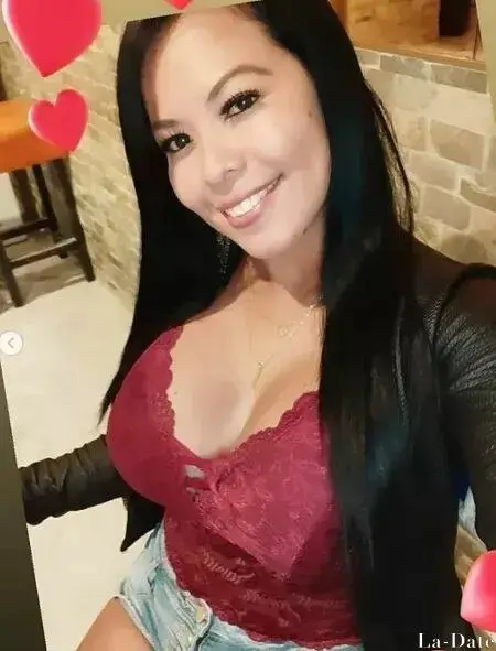 Milena Profile image 4