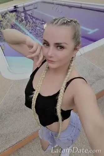 Ros Profile image 2