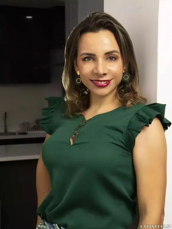 Lizeth Profile image 4