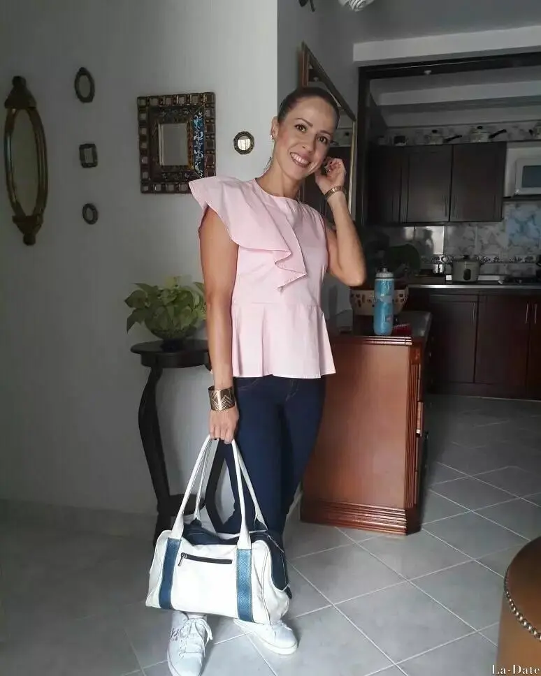 Leidy Profile image 3